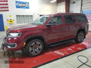 2025 Jeep Wagoneer с VIN 1C4SJVAP2SS501641, выставлен на аукционе Copart как лот 52308455 с пробегом 2 705 миль миль и Списание • Salvage title. История ставок и продаж доступна на DreamBid. Изображение 1.