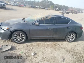 2019 Acura ILX with VIN 19UDE2F33KA000475, listed as a IAAI auction lot 41680296 with 67,053 mi miles. Bid and sale history available at carsss.com. Image 3.