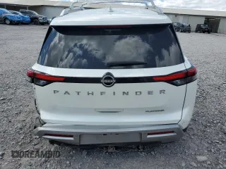 2024 Nissan Pathfinder Platinum z VIN 5N1DR3DG4RC235587, wystawiony jako Copart lot #55989855 z przebiegiem 22 214 mil mil oraz Szkoda całkowita • Salvage title. Historia ofert i sprzedaży dostępna na DreamBid. Obrazek 6.