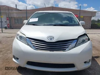 2016 Toyota Sienna XLE with VIN 5TDYK3DC4GS702638, listed as a IAAI auction lot 42255793 with 124,977 mi miles and . Bid and sale history available at DreamBid. Image 12.