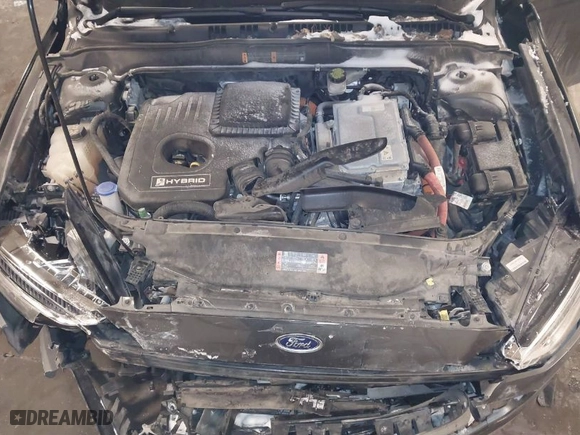 2018 Ford Fusion Hybrid Titanium with VIN 3FA6P0RU4JR147831, listed as a IAAI auction lot 41586033 with 101,088 mi miles. Bid and sale history available at carsss.com. Image 10.