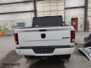 2018 Ram 2500 Laramie with VIN 3C6UR5FL1JG213467, listed as a IAAI auction lot 41513596 with 100,855 mi miles. Bid and sale history available at carsss.com. Image 17.