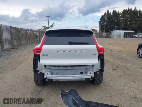 2022 Volvo XC40 Momentum с VIN YV4162UK6N2755592, выставлен на аукционе IAAI как лот 41684922 с пробегом 35 925 миль миль и . История ставок и продаж доступна на DreamBid. Изображение 17.