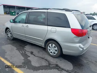 2007 Toyota Sienna CE with VIN 5TDZK23C57S022229, listed as a IAAI auction lot 42114684 with 252,985 mi miles. Bid and sale history available at carsss.com. Image 3.