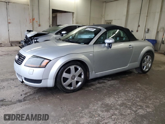 2002 Audi TT with VIN TRUTC28N621027450, listed as a Copart auction lot 42554585 with 111,027 mi miles and Salvage Title. Bid and sale history available at carsss.com. Image 1.