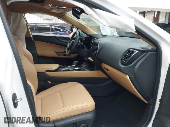 2025 Lexus NX 350 Premium z VIN 2T2GGCEZ2SC079582, wystawiony jako IAAI lot #42495719 z przebiegiem 1 227 mil mil oraz . Historia ofert i sprzedaży dostępna na DreamBid. Obrazek 5.