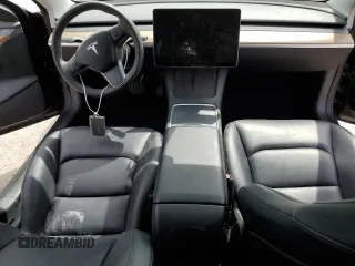 2023 Tesla Model 3 z VIN 5YJ3E1EA1PF438043, wystawiony jako Copart lot #61090305 z przebiegiem Nie podano mil oraz Nie do naprawy • Non repairable. Historia ofert i sprzedaży dostępna na DreamBid. Obrazek 8.