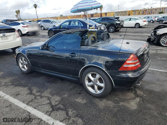 2003 Mercedes-Benz SLK-Class 3.2L with VIN WDBKK65F03F271787, listed as a Copart auction lot 45334355 with 85,581 mi miles and Clean Title. Bid and sale history available at carsss.com. Image 2.