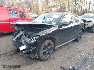 2018 Alfa Romeo Stelvio Sport with VIN ZASFAKPNXJ7B59211, listed as a IAAI auction lot 41099083 with 60,695 mi miles. Bid and sale history available at carsss.com. Image 17.
