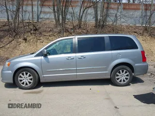 2016 Chrysler Town & Country Touring with VIN 2C4RC1BGXGR149949, listed as a IAAI auction lot 42074695 with 52,644 mi miles. Bid and sale history available at carsss.com. Image 15.