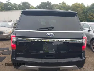 2019 Ford Expedition Max Limited z VIN 1FMJK2AT5KEA78021, wystawiony jako IAAI lot #40355537 z przebiegiem 133 642 mil mil oraz . Historia ofert i sprzedaży dostępna na DreamBid. Obrazek 16.