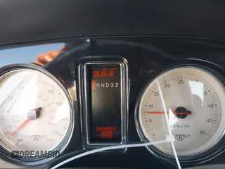 2001 Bentley Arnage with VIN SCBLC31E11CX06297, listed as a IAAI auction lot 41980275 with 63,510 mi miles and . Bid and sale history available at DreamBid. Image 7.