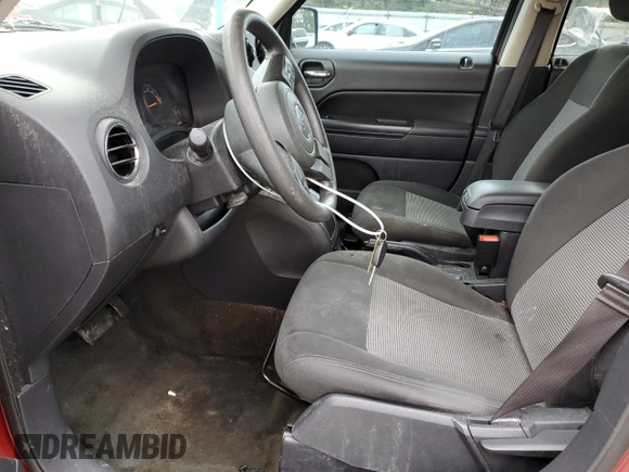 2017 Jeep Patriot Sport z VIN 1C4NJPBB1HD121232, wystawiony jako Copart lot #57845915 z przebiegiem 89 234 mil mil oraz Czysty tytuł • Clean title. Historia ofert i sprzedaży dostępna na DreamBid. Obrazek 7.