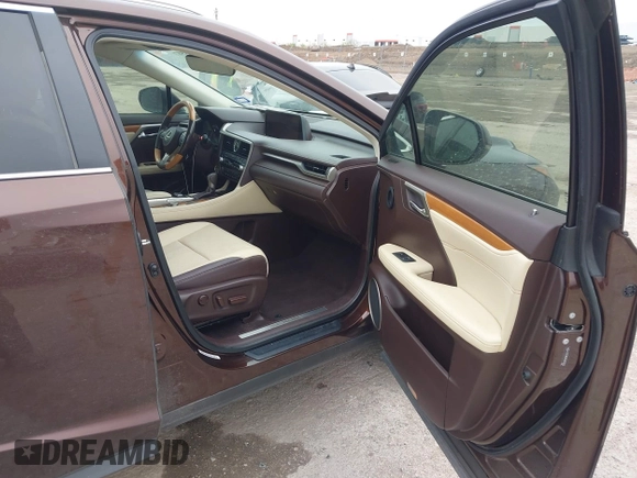 2016 Lexus RX 350 z VIN 2T2ZZMCA5GC029529, wystawiony jako IAAI lot #41953567 z przebiegiem 133 460 mil mil oraz . Historia ofert i sprzedaży dostępna na DreamBid. Obrazek 5.