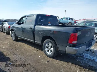 2016 Ram 1500 Tradesman z VIN 1C6RR7ST8GS137187, wystawiony jako IAAI lot #41608461 z przebiegiem 201 765 mil mil oraz . Historia ofert i sprzedaży dostępna na DreamBid. Obrazek 3.