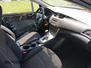 2014 Nissan Sentra SR z VIN 3N1AB7AP2EL683092, wystawiony jako IAAI lot #42403326 z przebiegiem 149 452 mil mil oraz . Historia ofert i sprzedaży dostępna na DreamBid. Obrazek 5.
