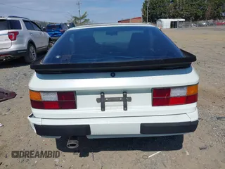 1985 Porsche 944 z VIN WP0AA0949FN455352, wystawiony jako IAAI lot #41841029 z przebiegiem 312 350 mil mil oraz . Historia ofert i sprzedaży dostępna na DreamBid. Obrazek 17.