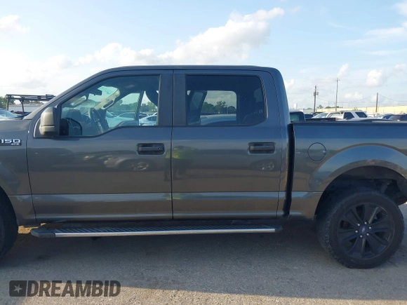 2020 Ford F-150 XL z VIN 1FTEW1E51LFA57601, wystawiony jako IAAI lot #42143352 z przebiegiem 266 300 mil mil oraz . Historia ofert i sprzedaży dostępna na DreamBid. Obrazek 14.