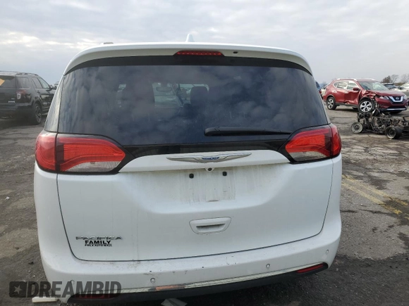 2018 Chrysler Pacifica Touring L with VIN 2C4RC1BGXJR131734, listed as a Copart auction lot 87932215 with 72,072 mi miles and Salvage Title. Bid and sale history available at DreamBid. Image 6.