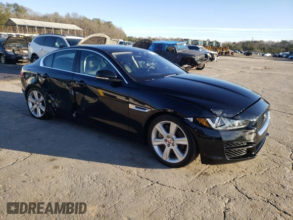2019 Jaguar XE 25t Premium with VIN SAJAD4FX0KCP47752, listed as a Copart auction lot 87011974 with 32,124 mi miles and Salvage Title. Bid and sale history available at carsss.com. Image 4.