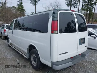 2002 Chevrolet Express with VIN 1GAHG39R921177847, listed as a IAAI auction lot 38822931 with 48,275 mi miles. Bid and sale history available at carsss.com. Image 3.