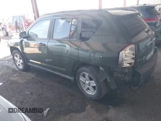 2007 Jeep Compass Sport with VIN 1J8FF47WX7D211695, listed as a IAAI auction lot 41839810 with 72,582 mi miles. Bid and sale history available at carsss.com. Image 3.