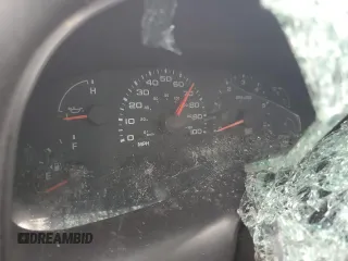 2005 Ford Excursion Limited с VIN 1FMNU43S15ED42741, выставлен на аукционе Copart как лот 43897955 с пробегом Не указан миль и Списание • Salvage title. История ставок и продаж доступна на DreamBid. Изображение 9.