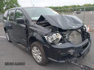 2018 Dodge Grand Caravan SE with VIN 2C7WDGBG5JR190468, listed as a IAAI auction lot 42173227 with 49,451 mi miles and . Bid and sale history available at DreamBid. Image 1.
