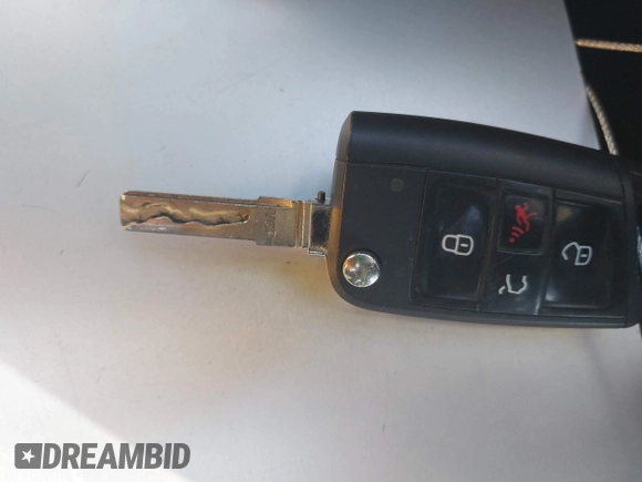 2019 Volkswagen Golf S z VIN 3VWY57AU6KM515323, wystawiony jako IAAI lot #42397800 z przebiegiem 54 612 mil mil oraz . Historia ofert i sprzedaży dostępna na DreamBid. Obrazek 11.