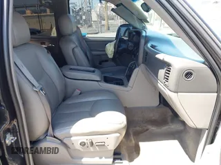 2005 Chevrolet Suburban LT z VIN 3GNGC26G85G249890, wystawiony jako IAAI lot #42348239 z przebiegiem 185 416 mil mil oraz . Historia ofert i sprzedaży dostępna na DreamBid. Obrazek 5.