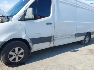 2020 Mercedes-Benz Sprinter Cargo Cargo with VIN W1W4EDHY8LP210706, listed as a IAAI auction lot 41448502 with 593,244 mi miles and . Bid and sale history available at DreamBid. Image 6.