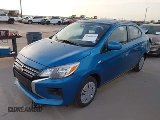 2024 Mitsubishi Mirage ES z VIN ML32FUFJ7RHF15743, wystawiony jako IAAI lot #42460558 z przebiegiem 5 931 mil mil oraz . Historia ofert i sprzedaży dostępna na DreamBid. Obrazek 2.