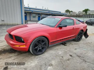 2005 Ford Mustang Deluxe with VIN 1ZVFT80N155125415, listed as a Copart auction lot 60487925 with 151,801 mi miles and Salvage title. Bid and sale history available at DreamBid. Image 1.