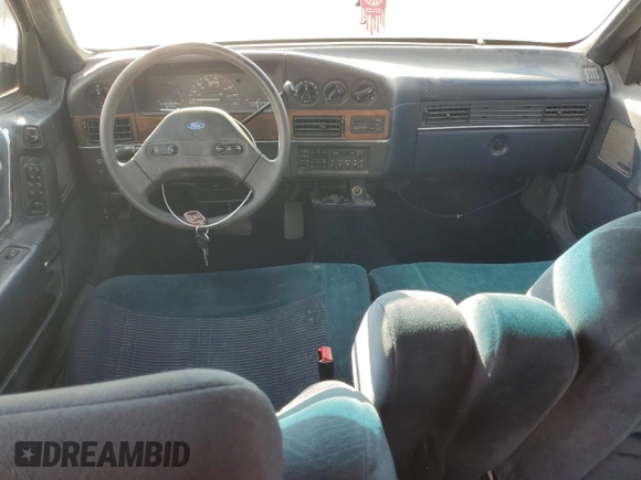 1989 Ford Taurus GL with VIN 1FABP52U3KG163808, listed as a Copart auction lot 68191314 with 5,676 mi miles and Clean Title. Bid and sale history available at carsss.com. Image 8.