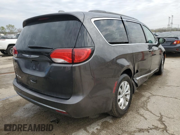 2017 Chrysler Pacifica Touring L with VIN 2C4RC1BG0HR839338, listed as a Copart auction lot 53531095 with 139,580 mi miles and Salvage Title. Bid and sale history available at DreamBid. Image 3.