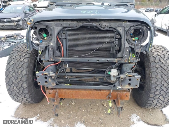 2018 Jeep Wrangler JK Sport with VIN 1C4AJWAG2JL830236, listed as a IAAI auction lot 41229139 with 81,315 mi miles. Bid and sale history available at carsss.com. Image 6.