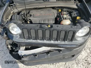 2017 Jeep Renegade Latitude with VIN ZACCJABB7HPG59973, listed as a Copart auction lot 76463964 with 164,130 mi miles and Salvage Title. Bid and sale history available at carsss.com. Image 12.