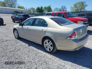 2009 Ford Fusion SEL with VIN 3FAHP08Z99R105267, listed as a IAAI auction lot 42026559 with 80,639 mi miles. Bid and sale history available at carsss.com. Image 3.