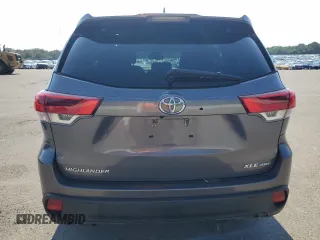 2017 Toyota Highlander XLE with VIN 5TDJZRFHXHS460934, listed as a Copart auction lot 62609385 with 57,809 mi miles and Salvage title. Bid and sale history available at DreamBid. Image 6.
