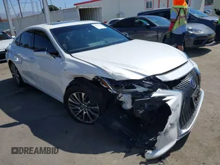 2021 Lexus ES 300h z VIN 58ADA1C1XMU003788, wystawiony jako IAAI lot #42315614 z przebiegiem 202 131 mil mil oraz . Historia ofert i sprzedaży dostępna na DreamBid. Obrazek 1.