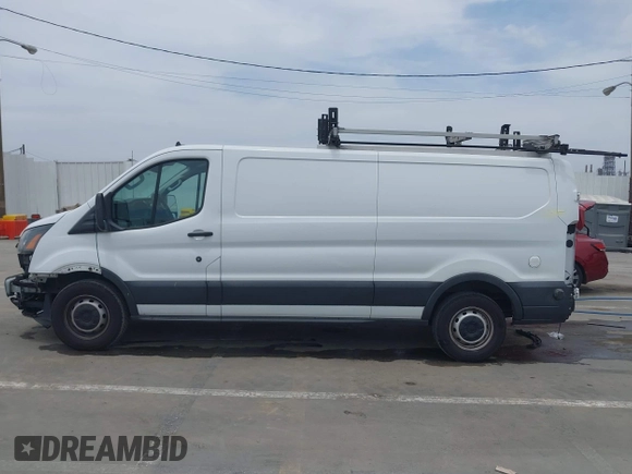 2020 Ford Transit Cargo z VIN 1FTYE1Y86LKA19374, wystawiony jako IAAI lot #42362018 z przebiegiem 93 512 mil mil oraz . Historia ofert i sprzedaży dostępna na DreamBid. Obrazek 15.