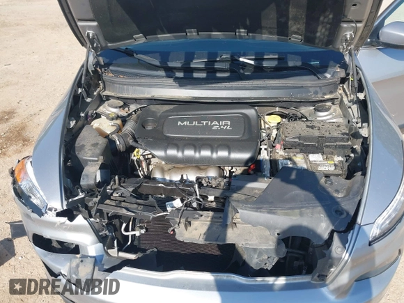 2016 Jeep Cherokee Latitude with VIN 1C4PJMCB3GW231806, listed as a IAAI auction lot 41997517 with 170,188 mi miles and . Bid and sale history available at carsss.com. Image 10.