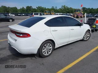 2014 Dodge Dart Aero z VIN 1C3CDFDH4ED683233, wystawiony jako IAAI lot #42289776 z przebiegiem 154 898 mil mil oraz . Historia ofert i sprzedaży dostępna na DreamBid. Obrazek 4.