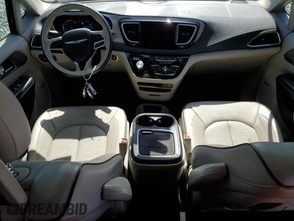 2018 Chrysler Pacifica Hybrid Limited with VIN 2C4RC1N72JR236537, listed as a Copart auction lot 66148025 with 69,351 mi miles and Clean title. Bid and sale history available at DreamBid. Image 8.