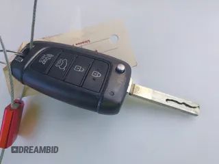 2020 Hyundai Kona SE z VIN KM8K1CAA7LU488743, wystawiony jako IAAI lot #41833649 z przebiegiem 62 228 mil mil oraz . Historia ofert i sprzedaży dostępna na DreamBid. Obrazek 11.