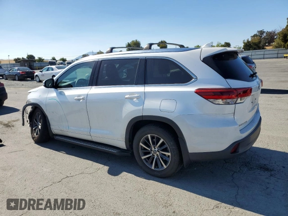 2017 Toyota Highlander XLE with VIN 5TDJZRFHXHS417209, listed as a Copart auction lot 64847585 with 46,693 mi miles and Salvage title. Bid and sale history available at DreamBid. Image 2.