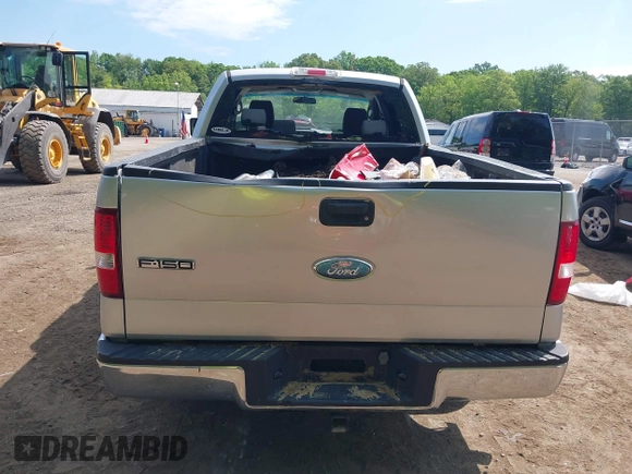 2008 Ford F-150 XLT z VIN 1FTPW14V88FA65700, wystawiony jako IAAI lot #42204460 z przebiegiem 109 230 mil mil oraz . Historia ofert i sprzedaży dostępna na DreamBid. Obrazek 17.