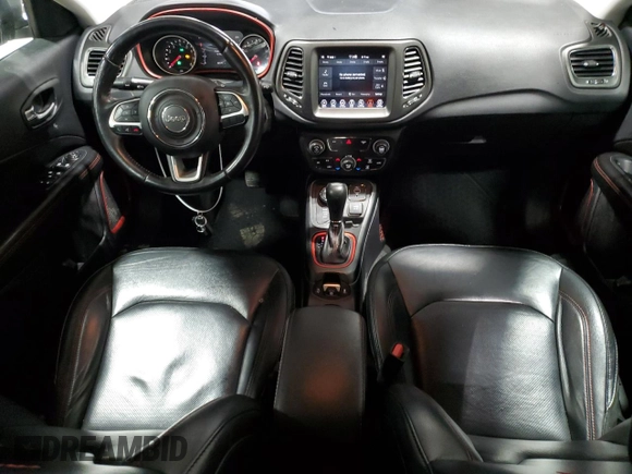 2019 Jeep Compass Trailhawk with VIN 3C4NJDDB5KT703542, listed as a Copart auction lot 54506705 with 86,178 mi miles and Salvage Title. Bid and sale history available at DreamBid. Image 8.