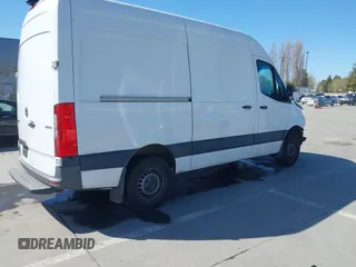 2020 Mercedes-Benz Sprinter Cargo with VIN W1W70BGY8LT026861, listed as a IAAI auction lot 41679015 with 96,367 mi miles and . Bid and sale history available at carsss.com. Image 4.