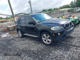 2008 BMW X5 3.0si z VIN 5UXFE43518L028845, wystawiony jako IAAI lot #42270535 z przebiegiem 190 458 mil mil oraz . Historia ofert i sprzedaży dostępna na DreamBid. Obrazek 1.